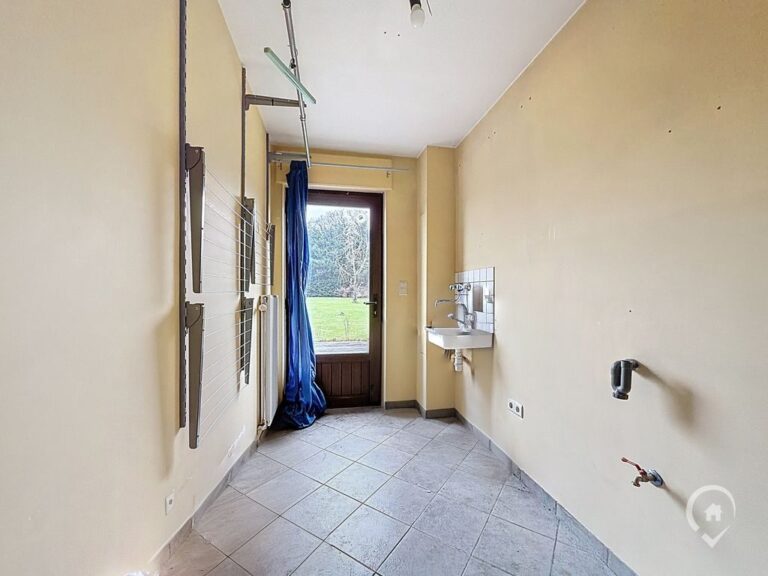 Condrogest - Villa 4 chambres à vendre à Haversin