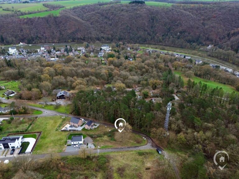 Condrogest - Terrain à bâtir de 10 ares à vendre à Waulsort