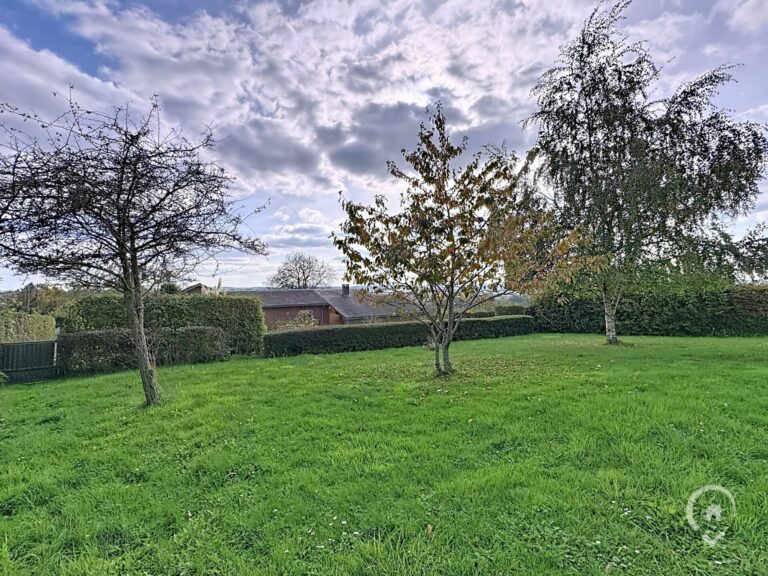 Condrogest - Villa 4 chambres avec vue à vendre à Loyers - Dinant