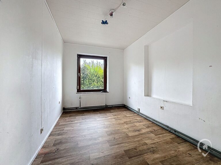 Condrogest - Villa 4 chambres avec vue à vendre à Loyers - Dinant