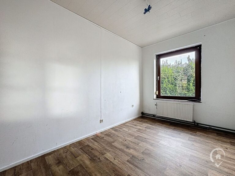 Condrogest - Villa 4 chambres avec vue à vendre à Loyers - Dinant