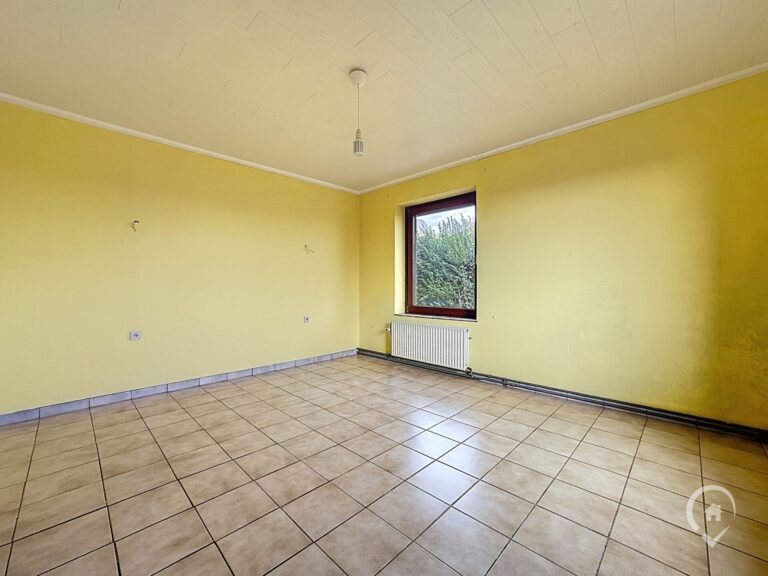 Condrogest - Villa 4 chambres avec vue à vendre à Loyers - Dinant