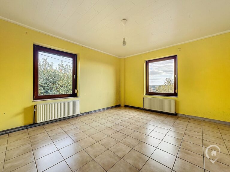 Condrogest - Villa 4 chambres avec vue à vendre à Loyers - Dinant