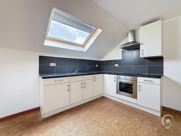 Condrogest - Villa 4 chambres avec vue à vendre à Loyers - Dinant