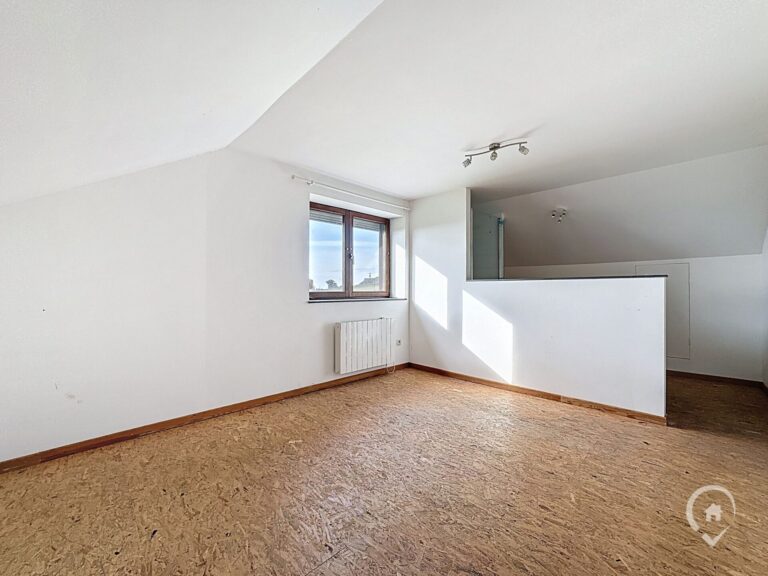 Condrogest - Villa 4 chambres avec vue à vendre à Loyers - Dinant