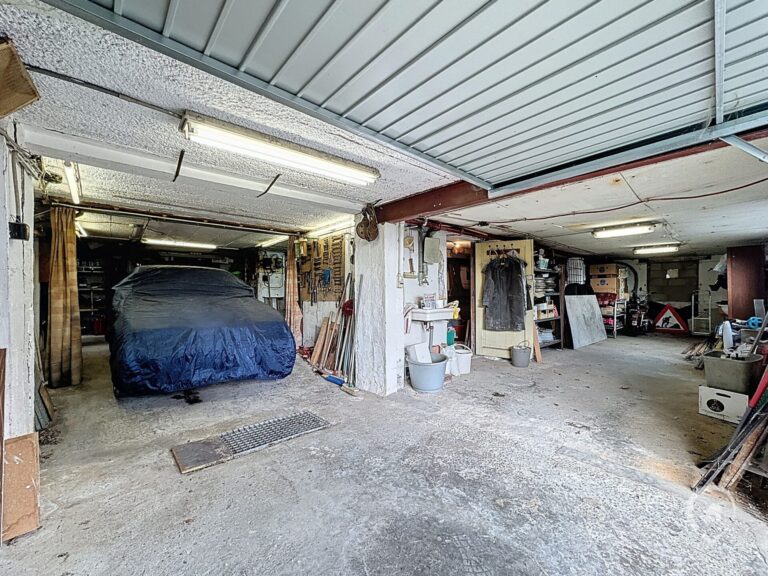 Condrogest - Villa 4 chambres avec vue à vendre à Loyers - Dinant