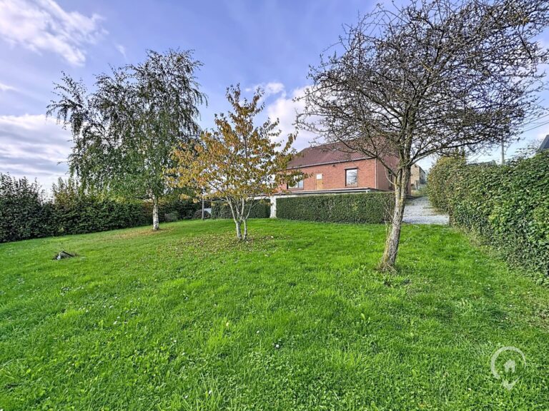 Condrogest - Villa 4 chambres avec vue à vendre à Loyers - Dinant