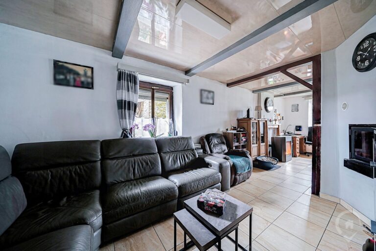 Condrogest - Authentique maison Ardennaise à vendre à Bourseigne