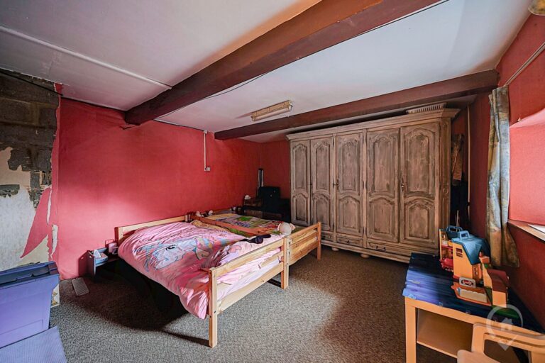 Condrogest - Authentique maison Ardennaise à vendre à Bourseigne