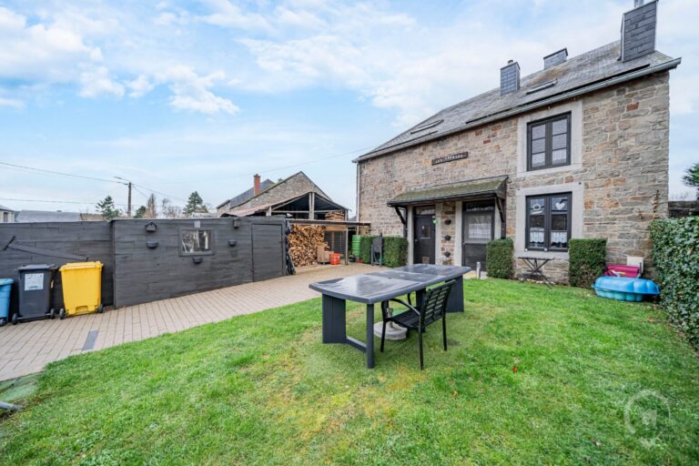 Condrogest - Authentique maison Ardennaise à vendre à Bourseigne