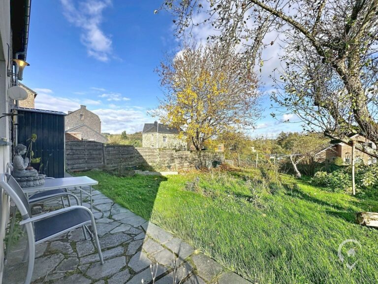 Condrogest - SOUS OPTION !!! Charmante maison 3 façades avec jardin à vendre à Forrières