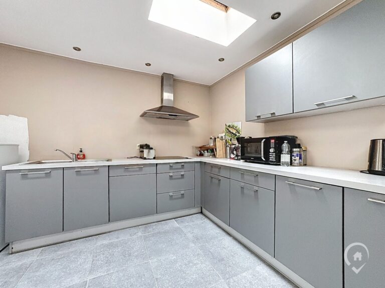 Condrogest - Maison 3 chambres, avec garage, PEB C à vendre à Anseremme