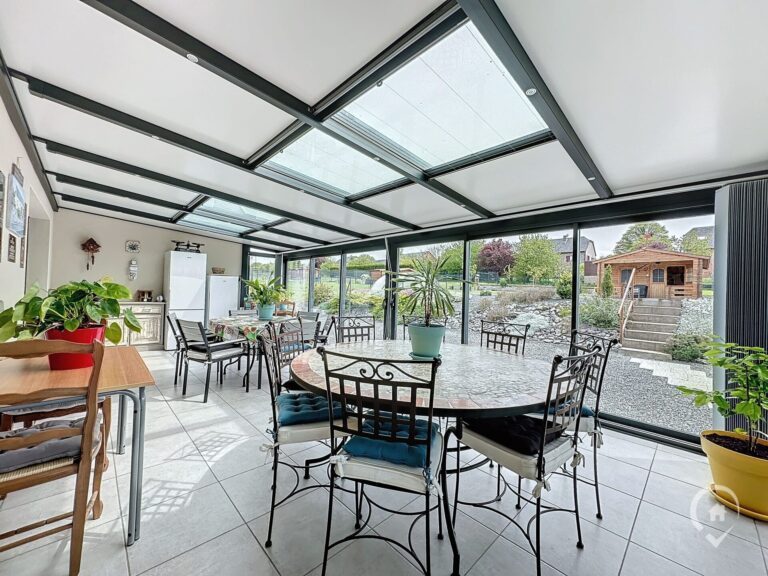 Condrogest - Villa de plain pied avec piscine à Foisches (France)