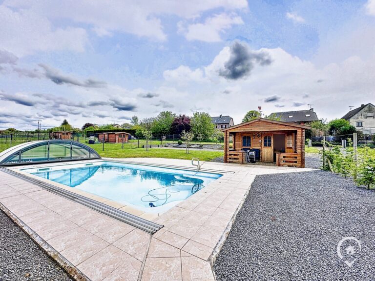 Condrogest - Villa de plain pied avec piscine à Foisches (France)