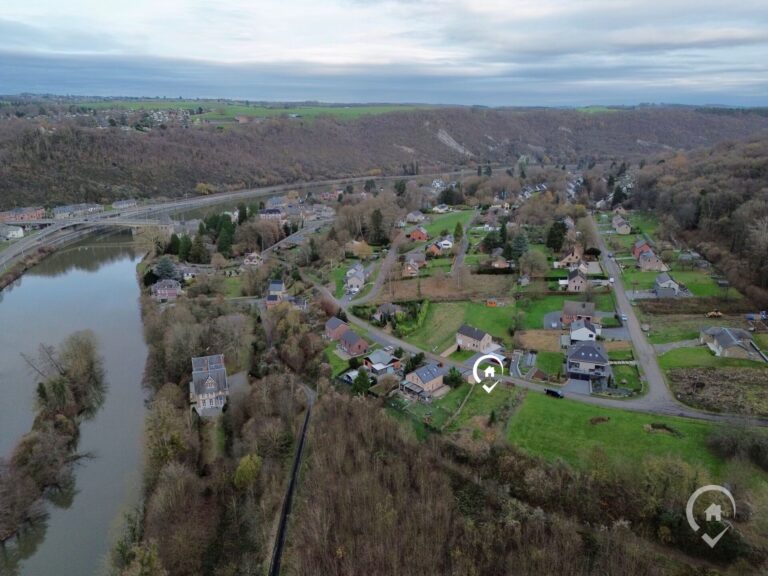 Condrogest - Terrain de 6 ares à vendre à Hastière