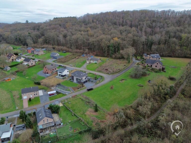 Condrogest - Terrain de 6 ares à vendre à Hastière