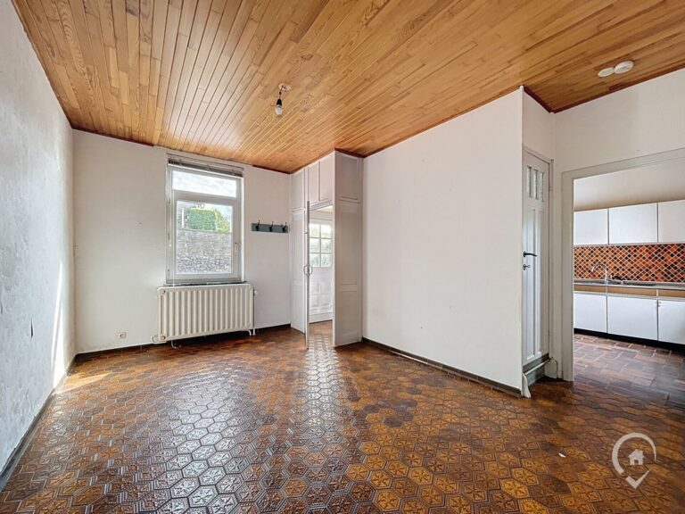 Condrogest - SOUS OPTION !!! Maison 2 chambres + terrain à bâtir à vendre à Ciney