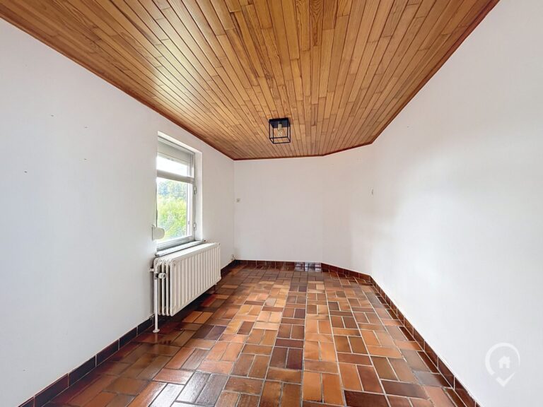 Condrogest - SOUS OPTION !!! Maison 2 chambres + terrain à bâtir à vendre à Ciney