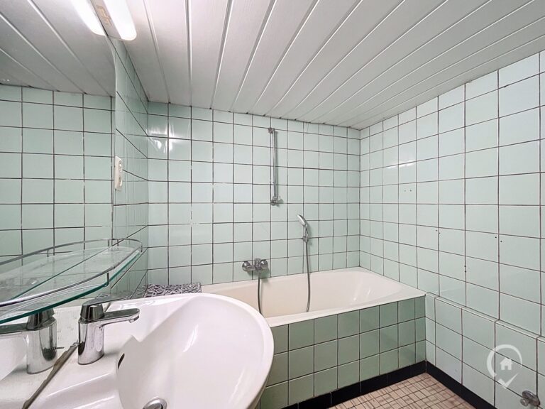 Condrogest - SOUS OPTION !!! Maison 2 chambres + terrain à bâtir à vendre à Ciney