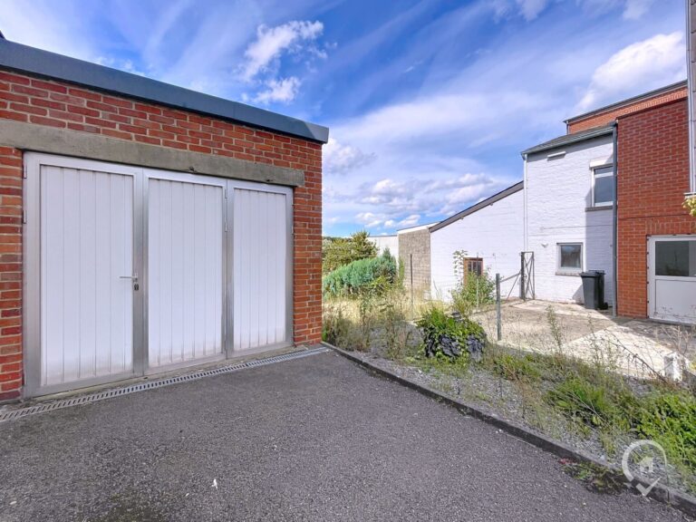 Condrogest - SOUS OPTION !!! Maison 2 chambres + terrain à bâtir à vendre à Ciney