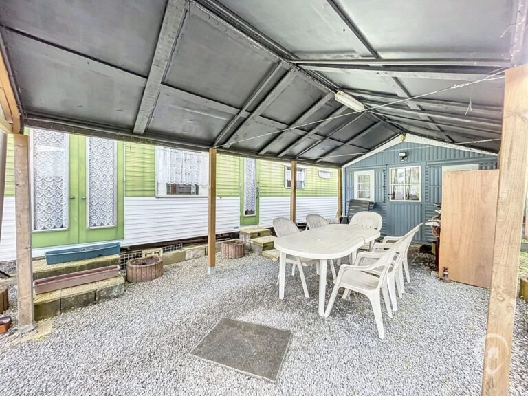 Condrogest - Caravane résidentielle à vendre à Hastière