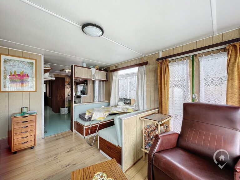 Condrogest - Caravane résidentielle à vendre à Hastière