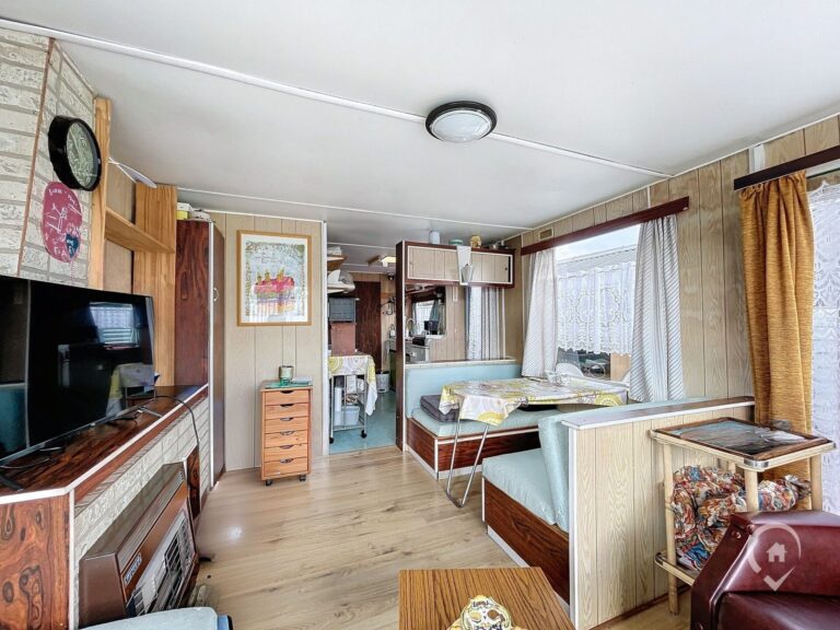 Condrogest - Caravane résidentielle à vendre à Hastière