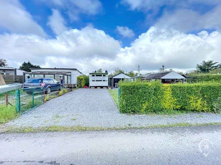 Condrogest - Caravane résidentielle à vendre à Hastière