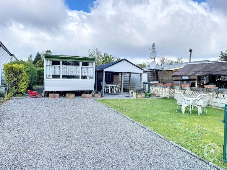 Condrogest - Caravane résidentielle à vendre à Hastière