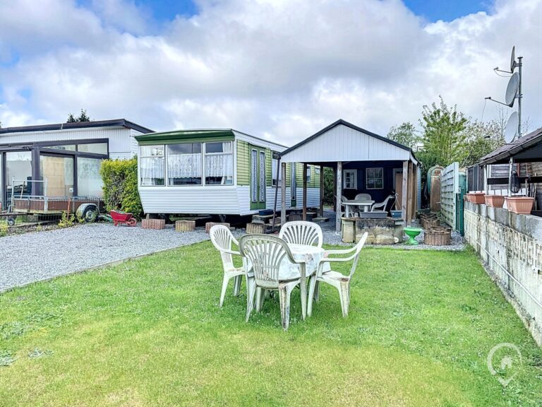 Condrogest - Caravane résidentielle à vendre à Hastière