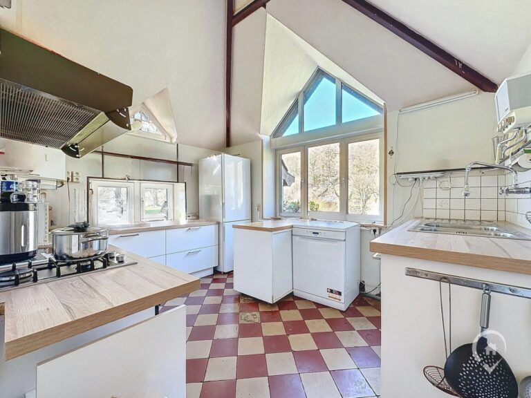 Condrogest - VENDU !!! Superbe propriété de charme, 8 chambres, à vendre à Aywaille