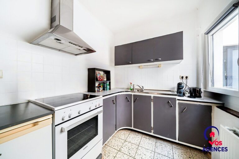 Condrogest - Immeuble mixte à vendre au centre de Ciney