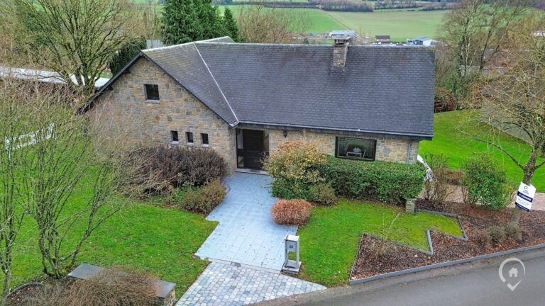 Condrogest - Belle maison à vendre avec jardin