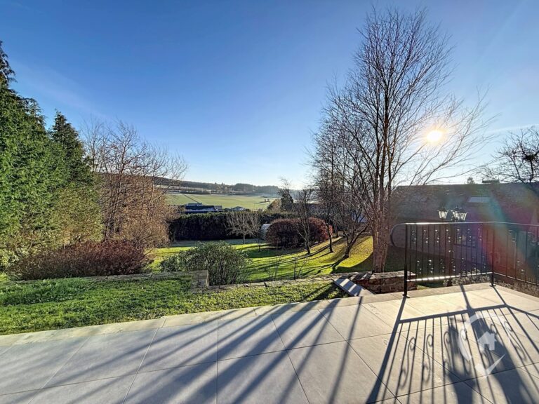 Condrogest - Belle maison à vendre avec jardin