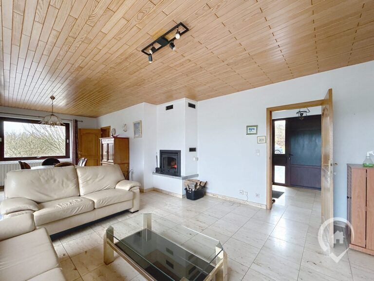 Condrogest - Belle maison à vendre avec jardin