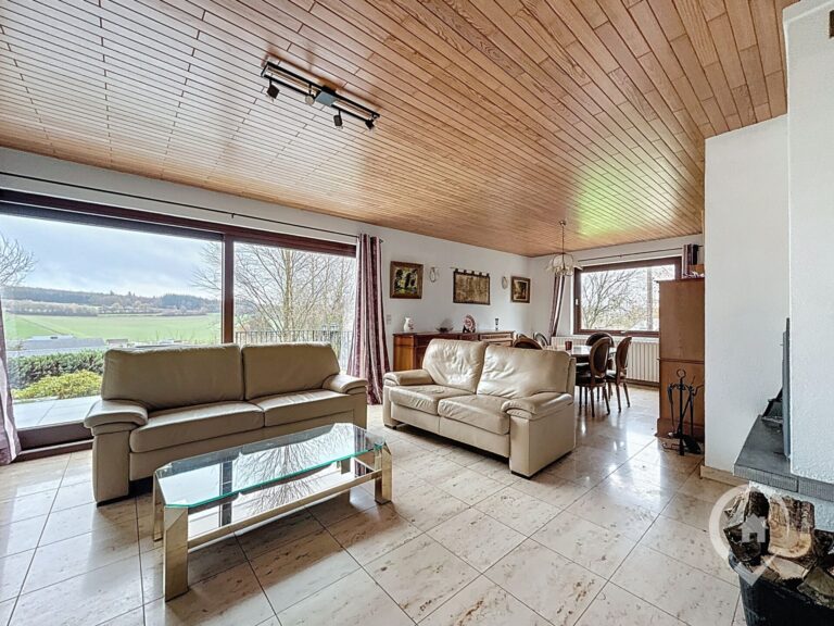 Condrogest - Belle maison à vendre avec jardin