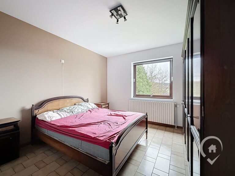 Condrogest - Belle maison à vendre avec jardin