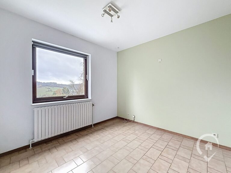 Condrogest - Belle maison à vendre avec jardin