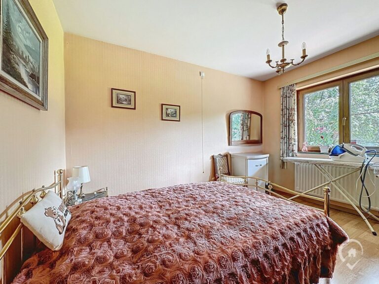 Condrogest - Superbe villa 4 chambres et jardin à vendre à Marche