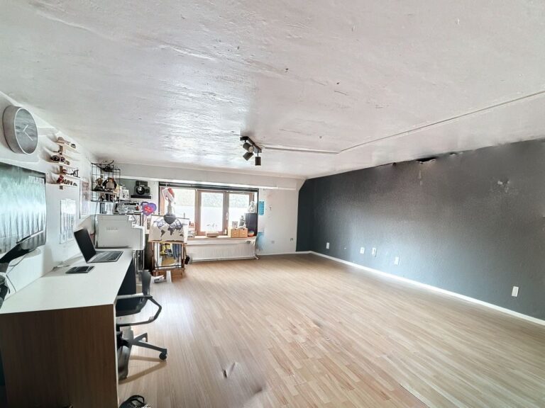 Condrogest - SOUS OPTION !!! Belle maison située à Erpent