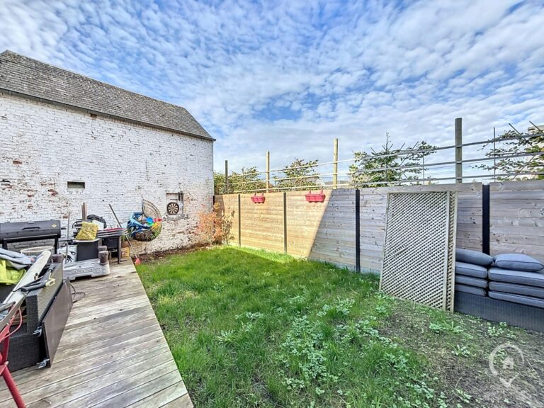 Condrogest - SOUS OPTION !!! Belle maison située à Erpent