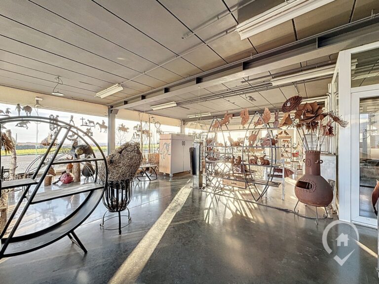 Condrogest - Bien Commercial À Vendre à Pondrôme