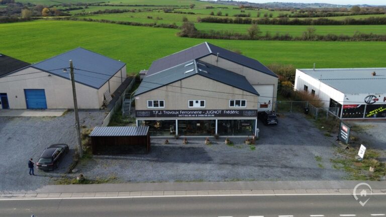 Condrogest - Bien Commercial À Vendre à Pondrôme