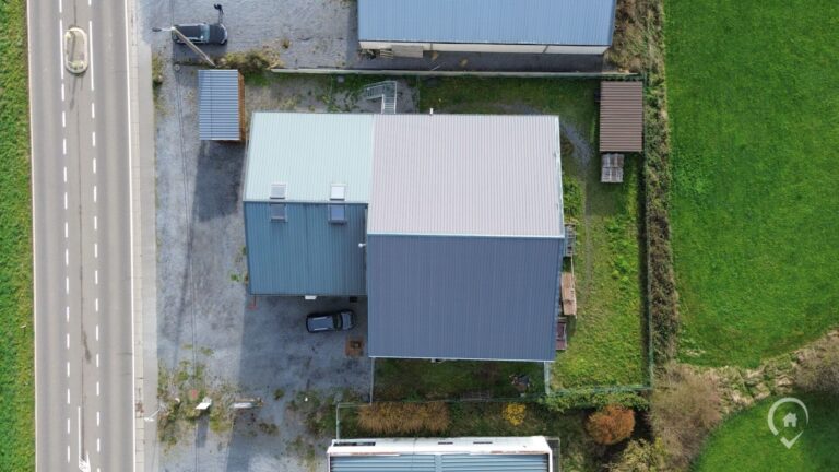 Condrogest - Bien Commercial À Vendre à Pondrôme