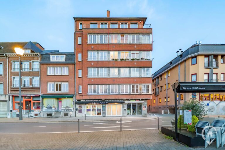 Condrogest - Appartement bord de Meuse 2 chambres à vendre à Dinant