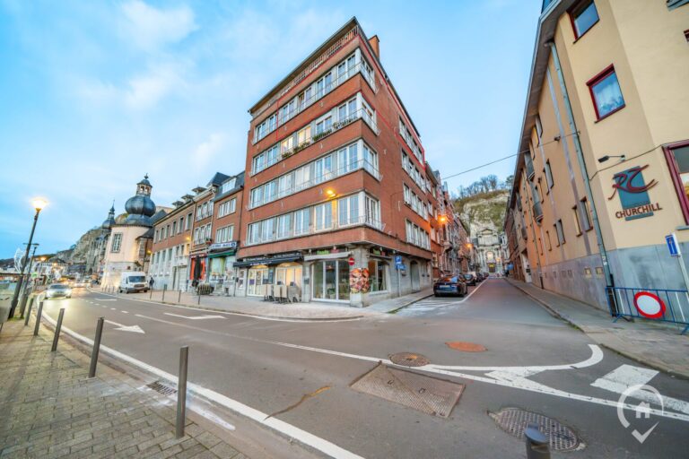 Condrogest - Appartement bord de Meuse 2 chambres à vendre à Dinant