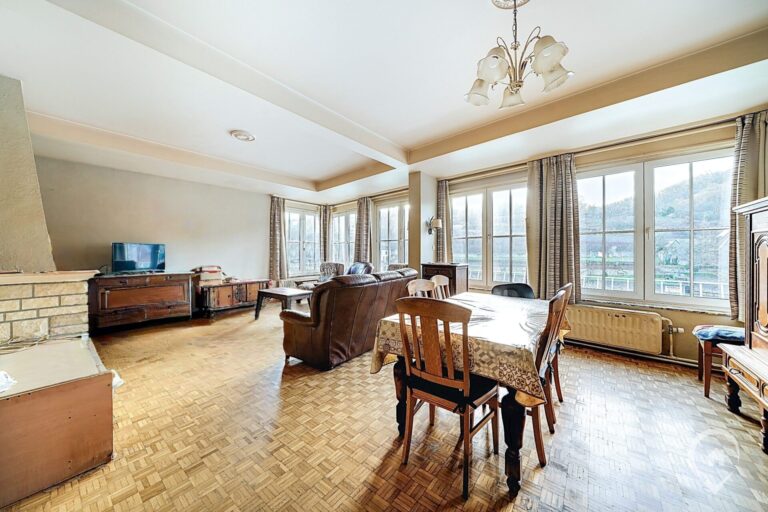 Condrogest - Appartement bord de Meuse 2 chambres à vendre à Dinant