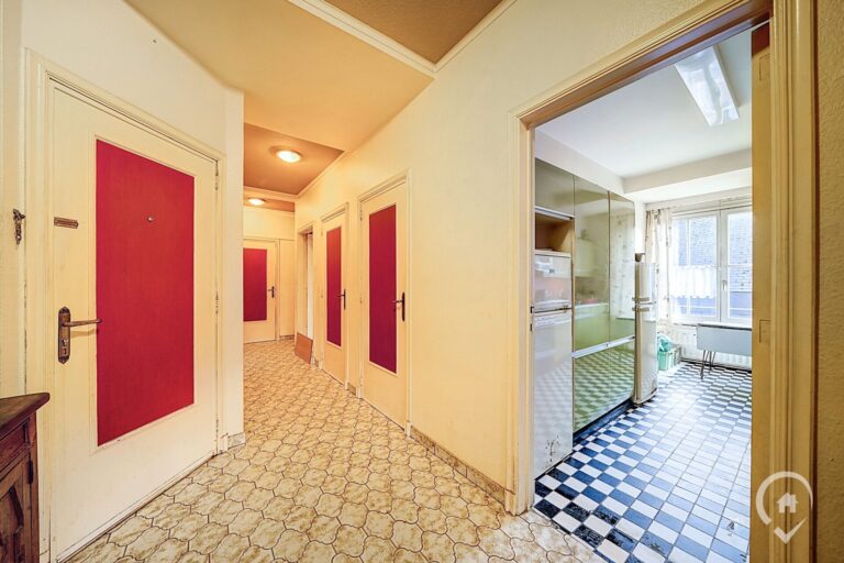 Condrogest - Appartement bord de Meuse 2 chambres à vendre à Dinant