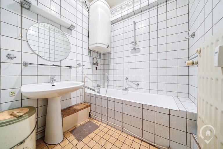 Condrogest - Appartement bord de Meuse 2 chambres à vendre à Dinant