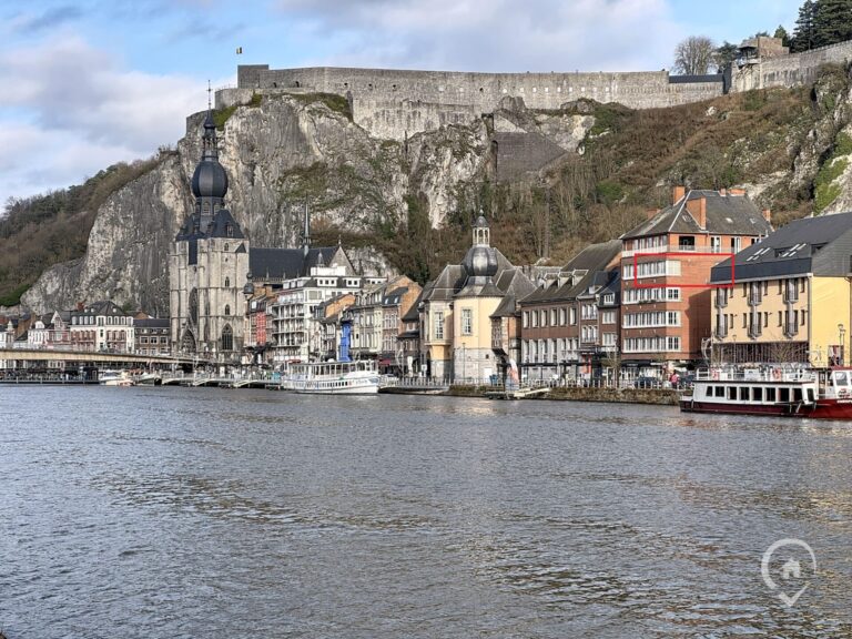 Condrogest - Appartement bord de Meuse 2 chambres à vendre à Dinant